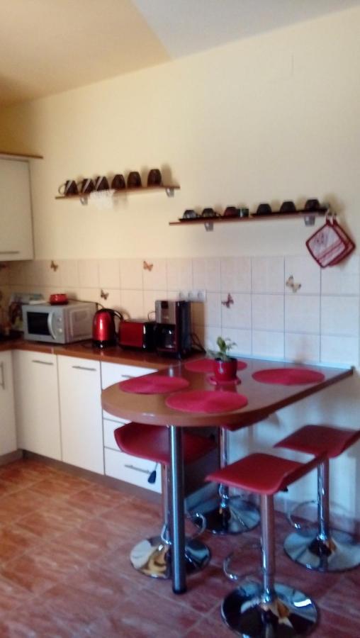 Raj Muraj Ferienappartement Kornić Exteriér fotografie